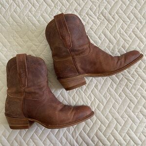 Tecovas size 6.5 women’s ankle boots